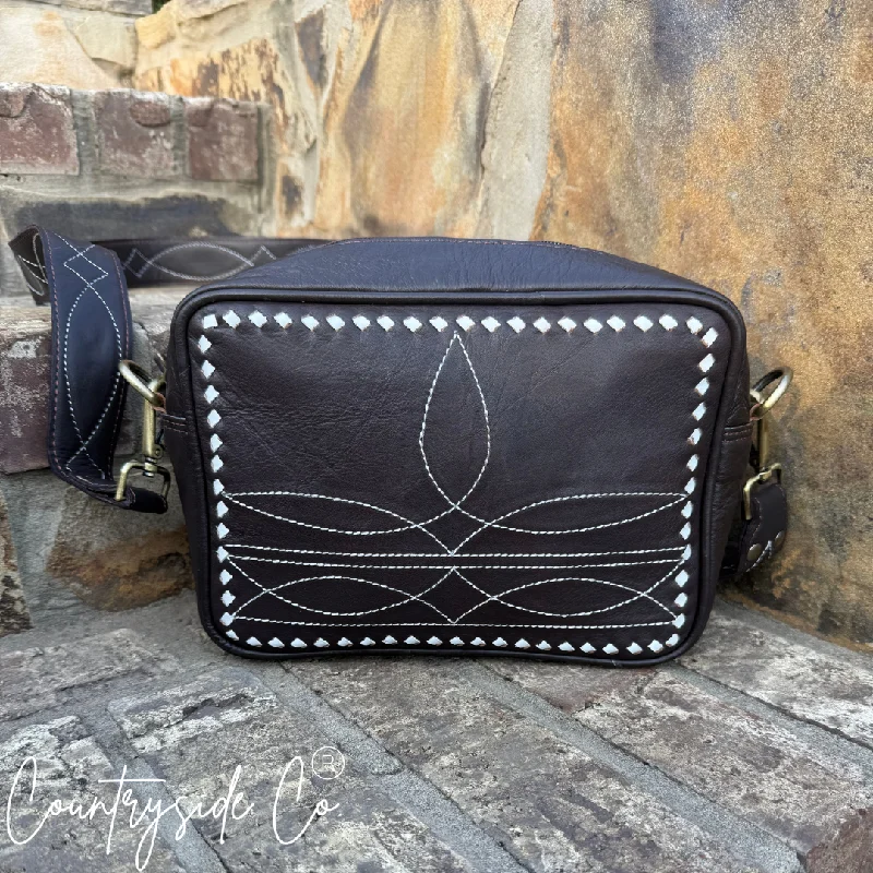 Boot Stitch Leather Purse by Countryside Co.